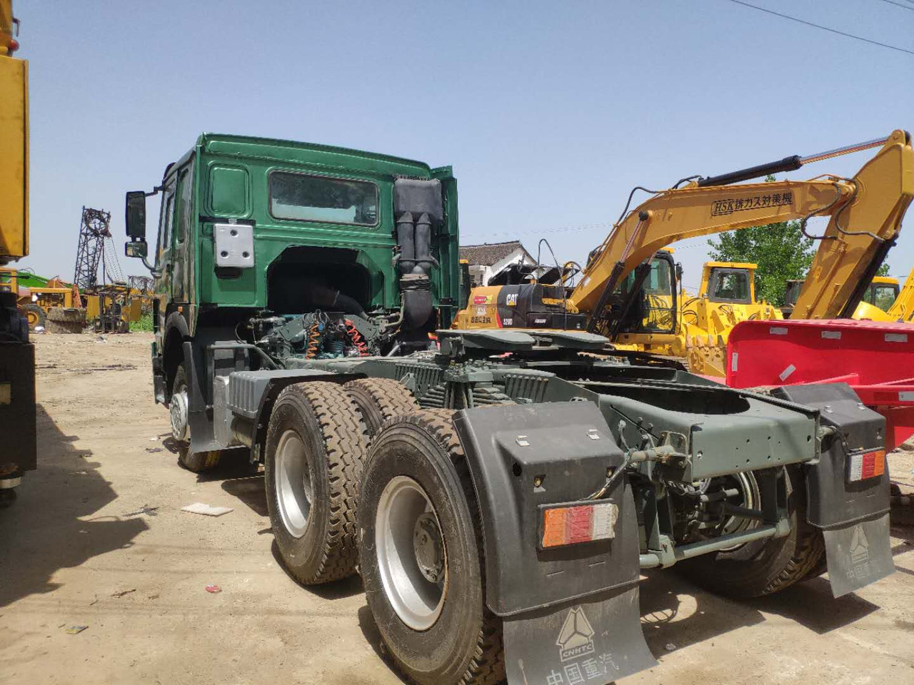 HOWO 420 - Tractor head: gambar 4 HOWO 420 - Tractor head: gambar 4