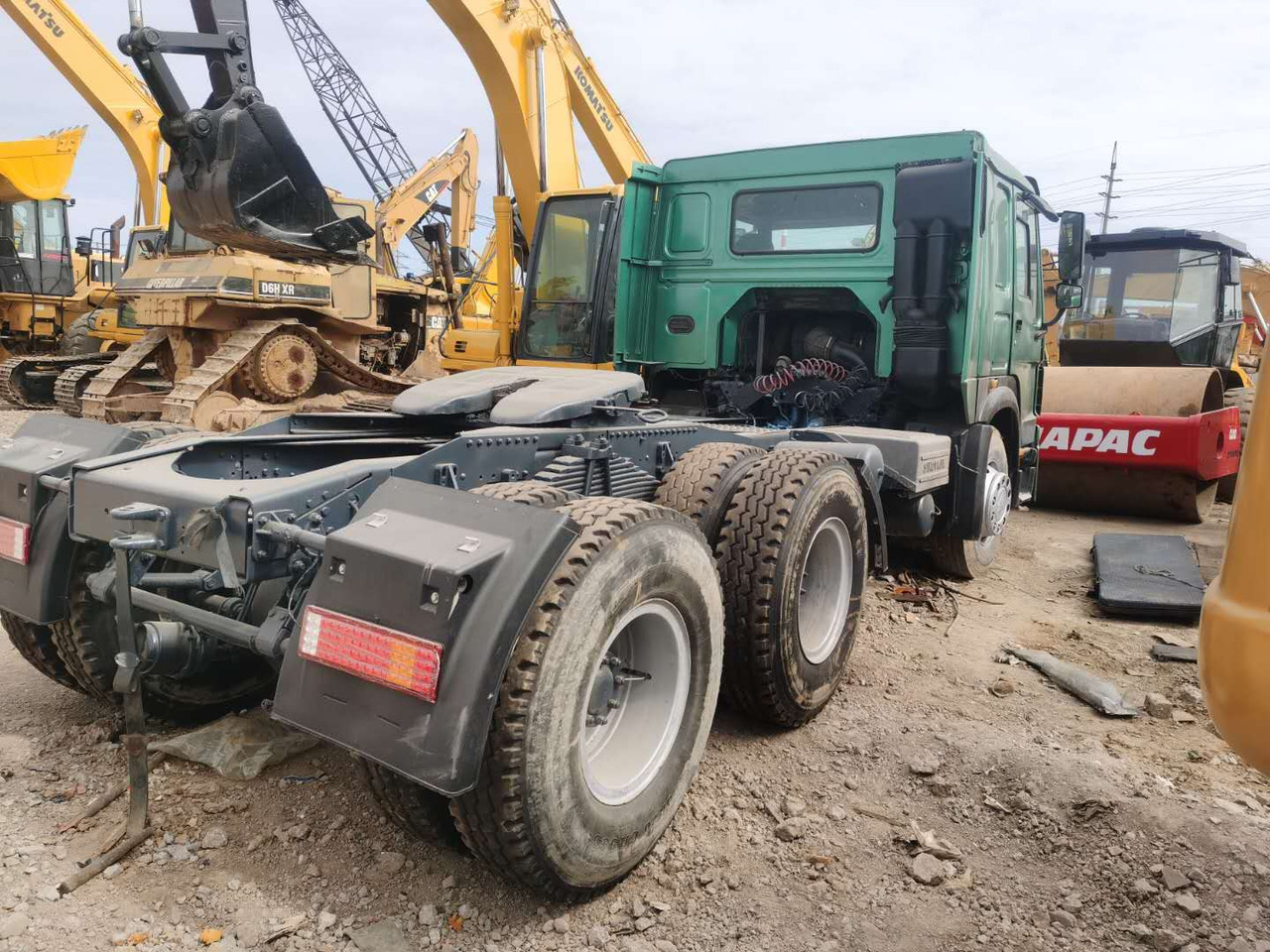 HOWO truck - Tractor head: gambar 4 HOWO truck - Tractor head: gambar 4