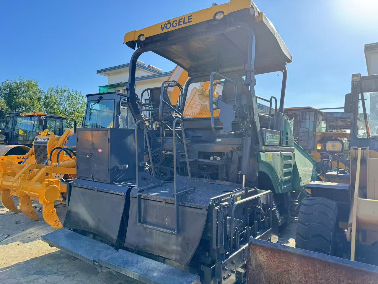 VOGELE 1800-3L - Paver aspal: gambar 5 VOGELE 1800-3L - Paver aspal: gambar 5