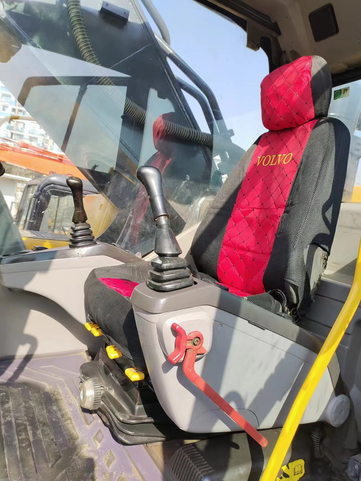 VOLVO EC460 - Ekskavator perayap: gambar 4 VOLVO EC460 - Ekskavator perayap: gambar 4