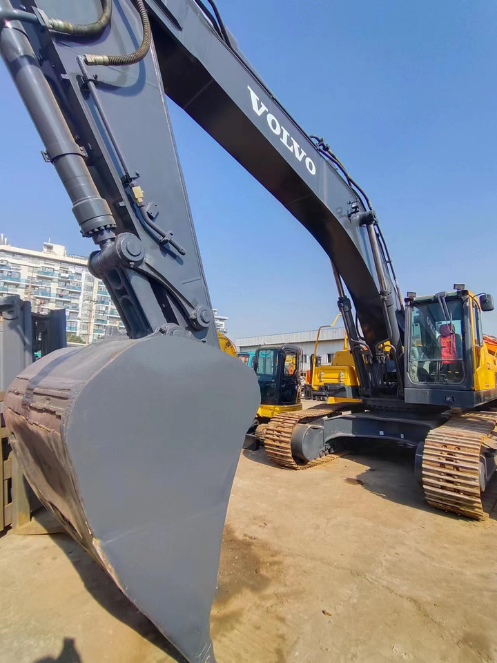 Ekskavator perayap VOLVO EC460: gambar 6