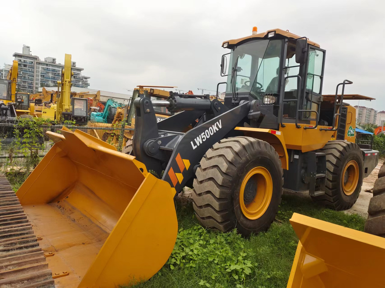XCMG LW500KV - Wheel loader: gambar 1 XCMG LW500KV - Wheel loader: gambar 1