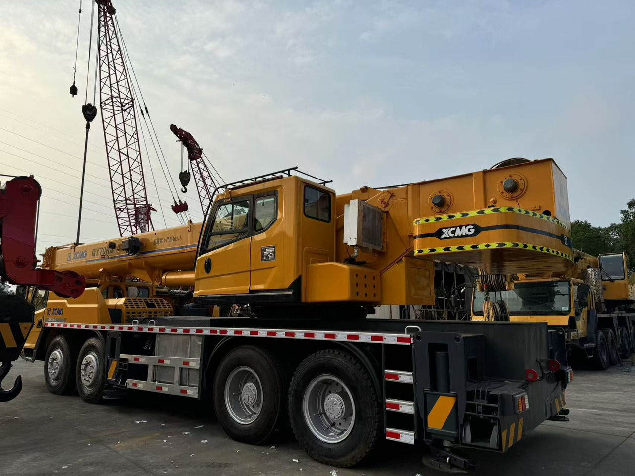 XCMG QY70K - Derek bergerak: gambar 2 XCMG QY70K - Derek bergerak: gambar 2