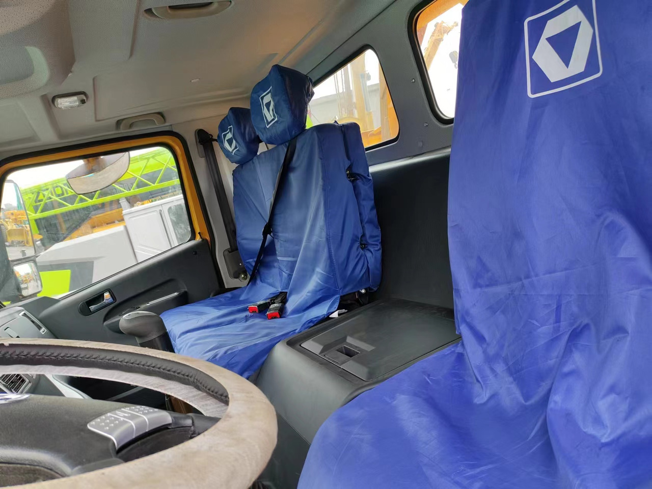 XCMG QY75K - Derek bergerak: gambar 5 XCMG QY75K - Derek bergerak: gambar 5