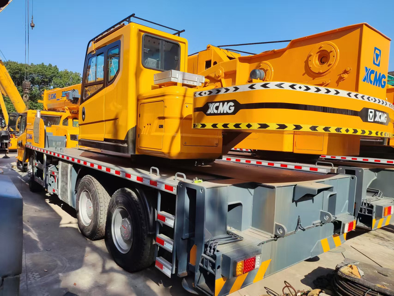 XCMG XCT25 mobile crane 25tons China made - Derek bergerak: gambar 3 XCMG XCT25 mobile crane 25tons China made - Derek bergerak: gambar 3