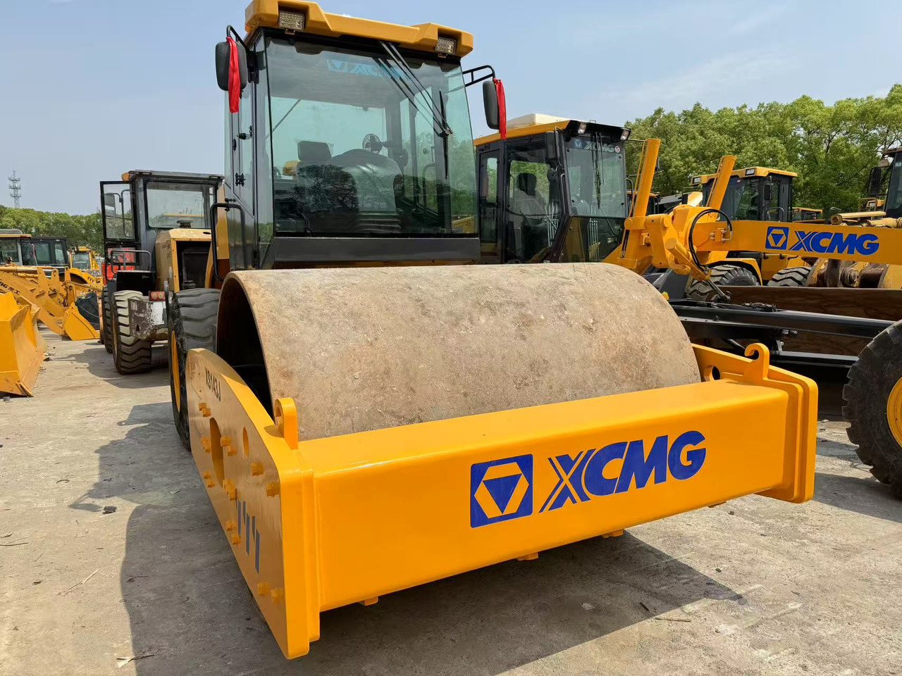 XCMG XS143J - Roller jalan: gambar 2 XCMG XS143J - Roller jalan: gambar 2