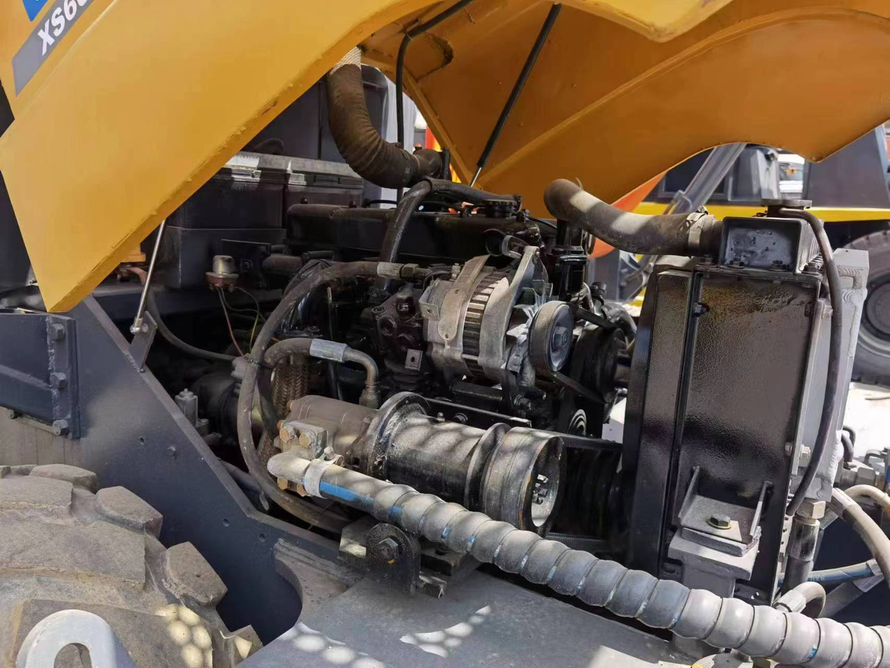 XCMG XS60J - Pemadat: gambar 4 XCMG XS60J - Pemadat: gambar 4