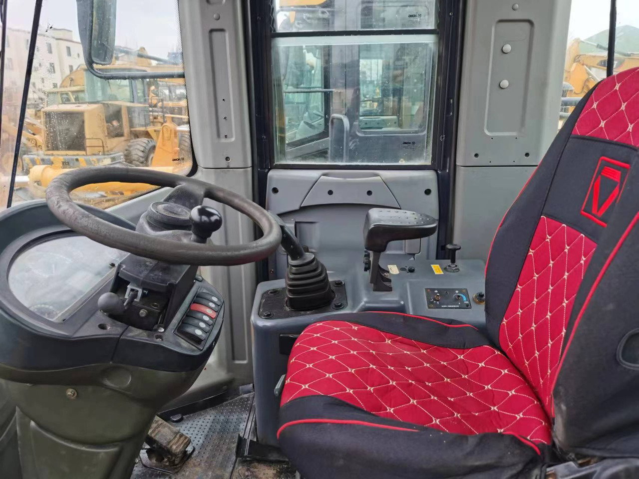 XCMG ZL50GN 95%new good condition 5Ton loader - Wheel loader: gambar 4 XCMG ZL50GN 95%new good condition 5Ton loader - Wheel loader: gambar 4