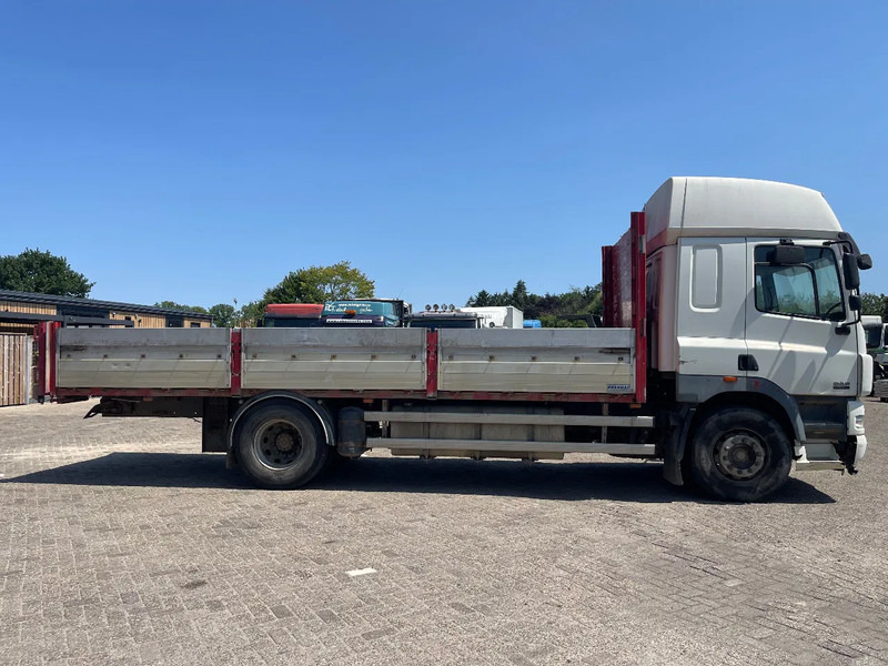 DAF CF 85 FLATBED TRUCK - Truk flatbed: gambar 4 DAF CF 85 FLATBED TRUCK - Truk flatbed: gambar 4