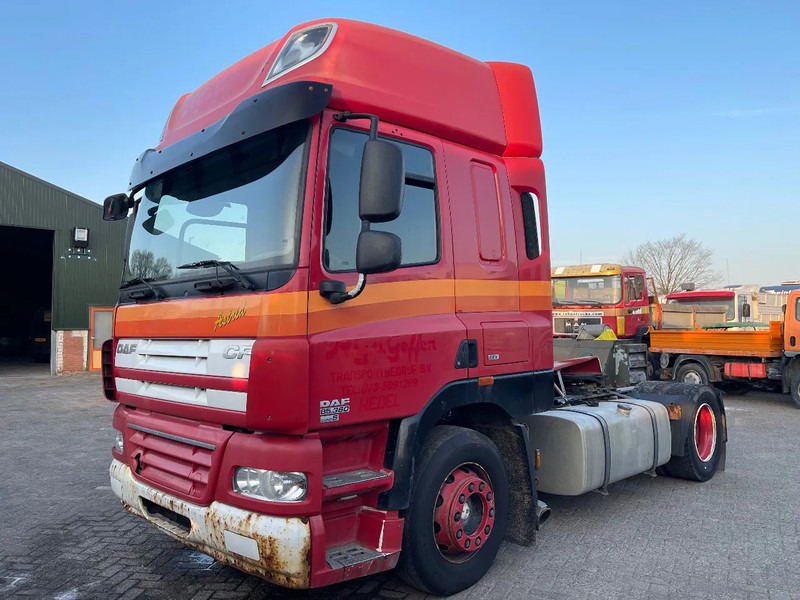 DAF CF 85 Tractor unit - Tractor head: gambar 3 DAF CF 85 Tractor unit - Tractor head: gambar 3