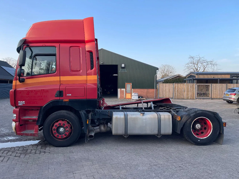 DAF CF 85 Tractor unit - Tractor head: gambar 4 DAF CF 85 Tractor unit - Tractor head: gambar 4