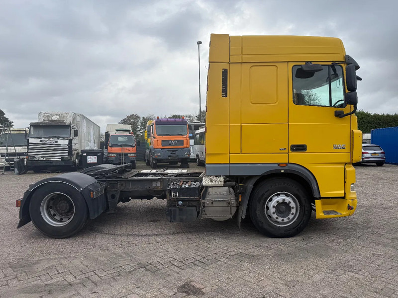 DAF XF 105.410 Tractor unit - Tractor head: gambar 4 DAF XF 105.410 Tractor unit - Tractor head: gambar 4