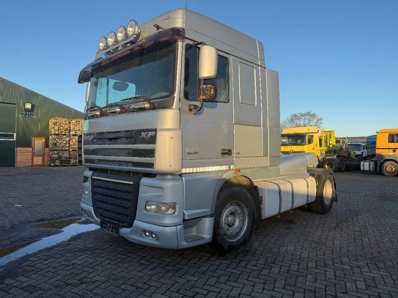 DAF XF 105.460 Tractor unit - Tractor head: gambar 3 DAF XF 105.460 Tractor unit - Tractor head: gambar 3