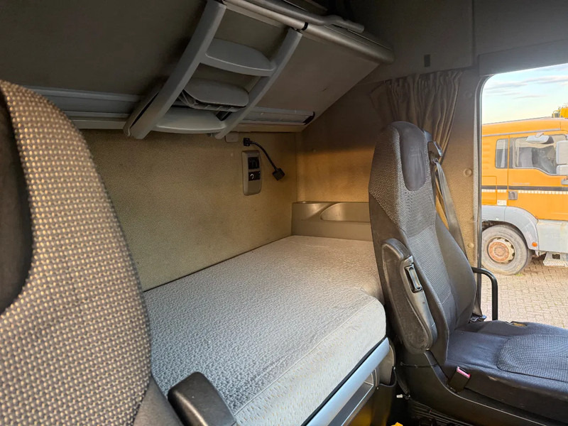 Tractor head DAF XF 105.460 Tractor unit: gambar 13