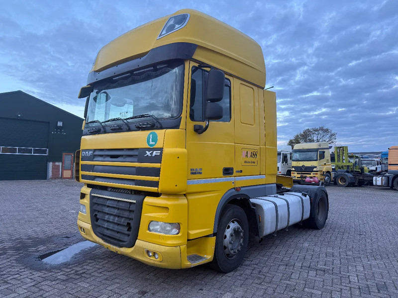 DAF XF 105.460 Tractor unit - Tractor head: gambar 3 DAF XF 105.460 Tractor unit - Tractor head: gambar 3