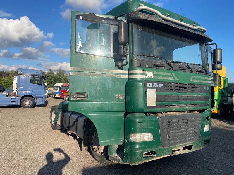 DAF XF 95.430 Tractor Unit - Tractor head: gambar 1 DAF XF 95.430 Tractor Unit - Tractor head: gambar 1