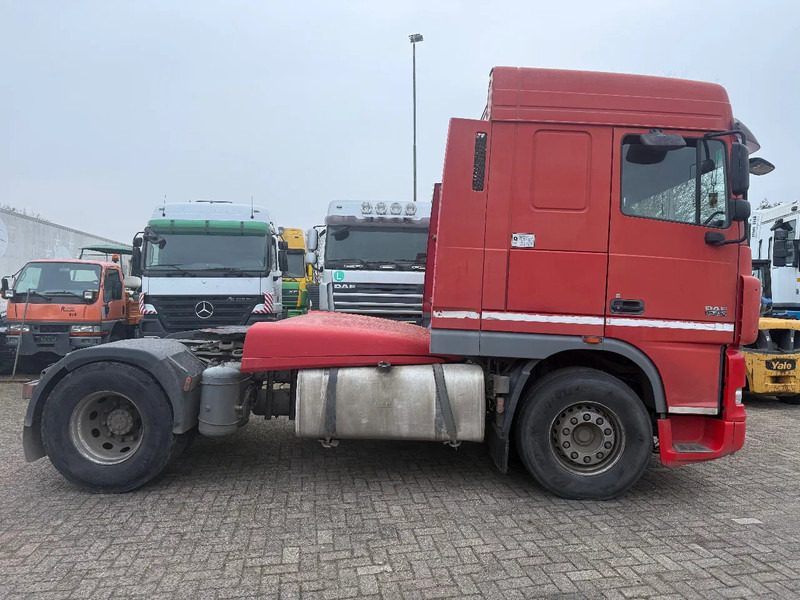 DAF XF 95.430 Tractor Unit - Tractor head: gambar 4 DAF XF 95.430 Tractor Unit - Tractor head: gambar 4