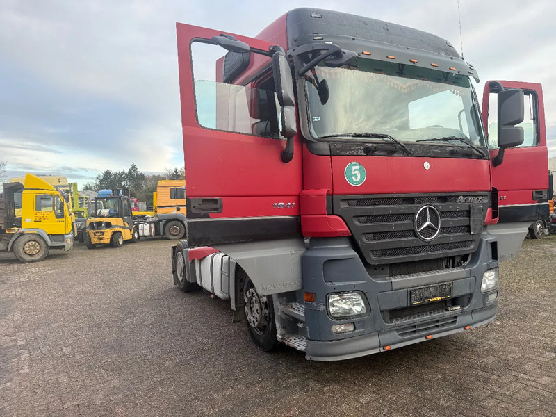 Mercedes-Benz Actros 1841 Tractor unit - Tractor head: gambar 1 Mercedes-Benz Actros 1841 Tractor unit - Tractor head: gambar 1