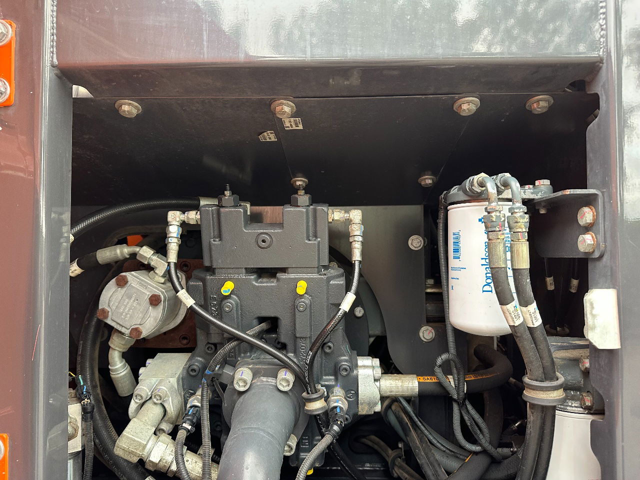 Ekskavator roda Doosan DX140W-5: gambar 22