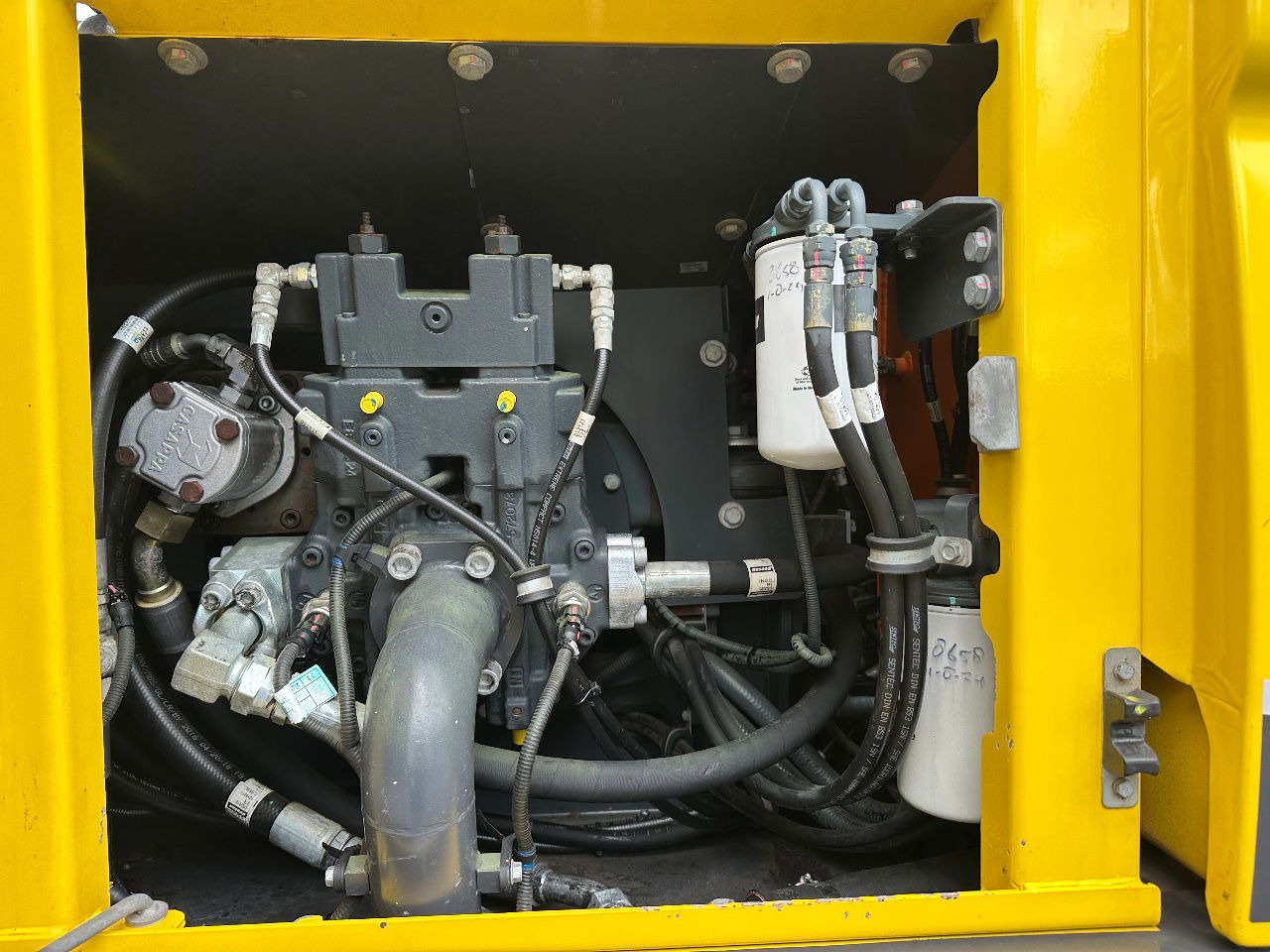 Ekskavator roda Doosan DX140W-5: gambar 22