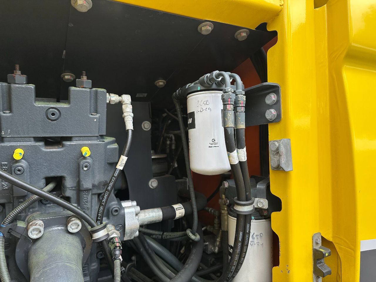 Ekskavator roda Doosan DX140W-5: gambar 23