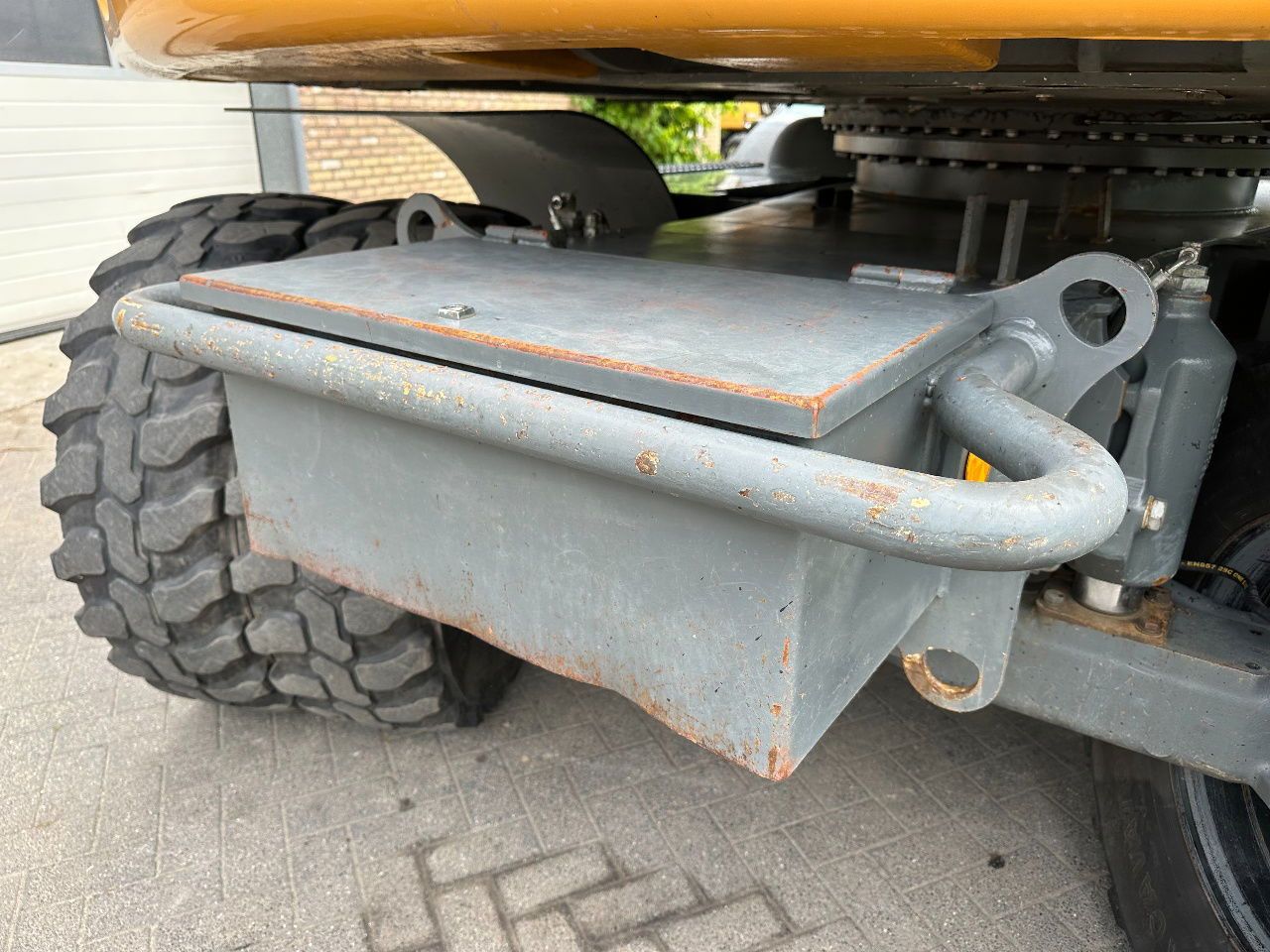 Ekskavator roda Liebherr A914: gambar 14 Ekskavator roda Liebherr A914: gambar 14