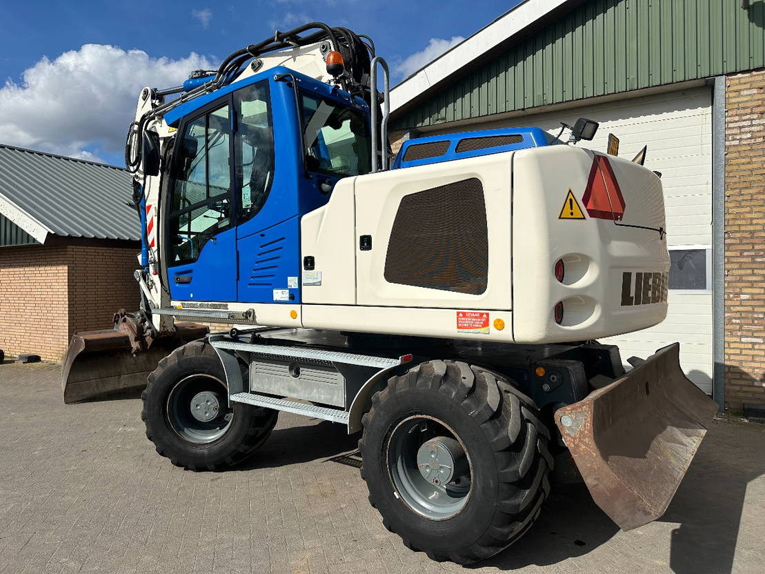 Liebherr A914  - Ekskavator roda: gambar 2 Liebherr A914  - Ekskavator roda: gambar 2