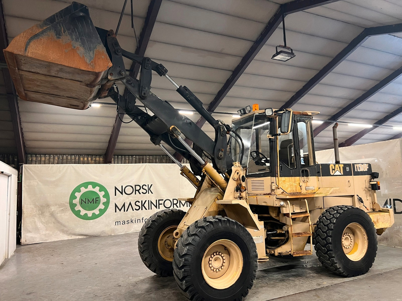 Cat IT28F #TAR INNBYTTE# - Wheel loader: gambar 2 Cat IT28F #TAR INNBYTTE# - Wheel loader: gambar 2