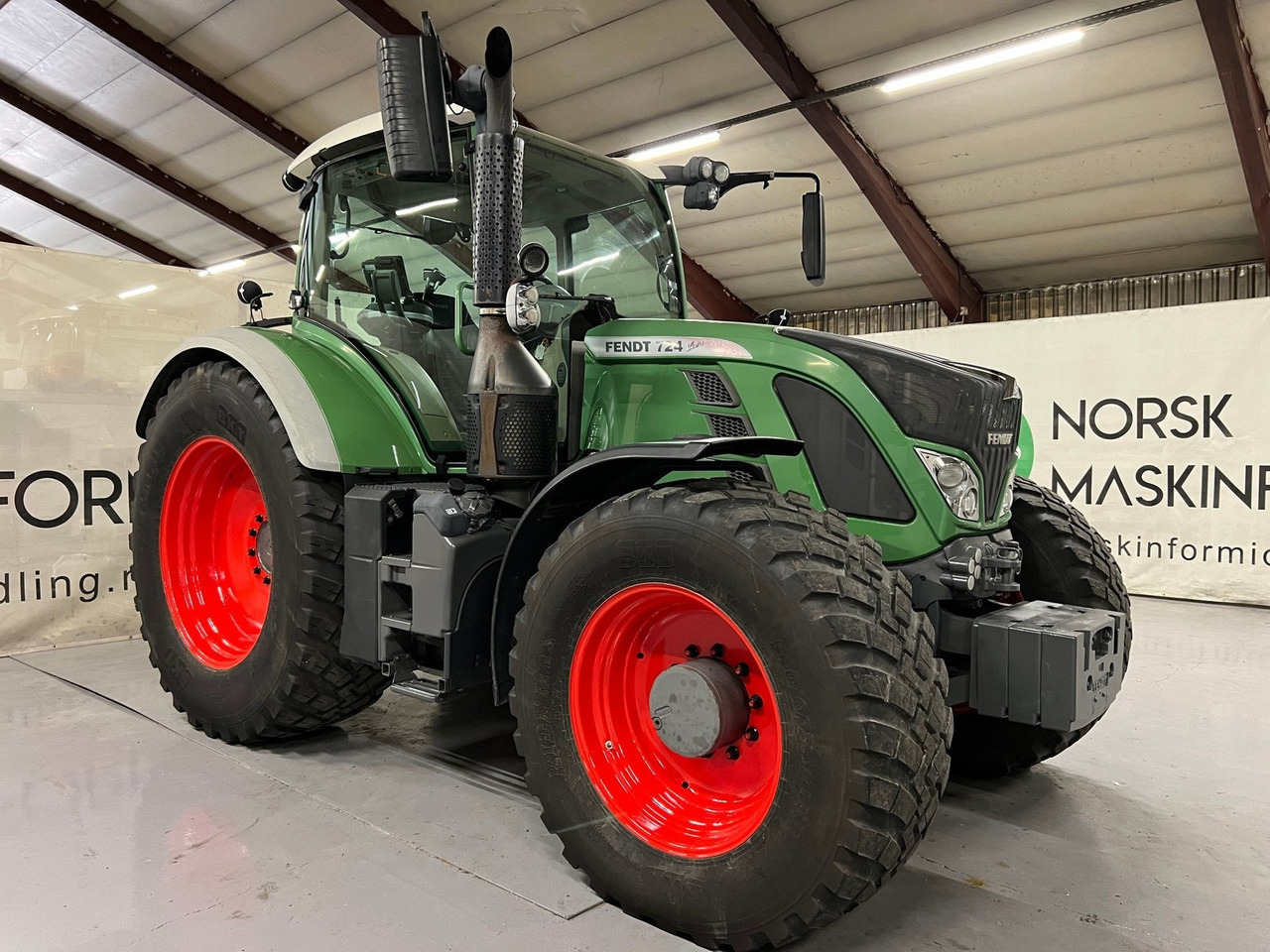 Fendt 724 Vario #TAR INNBYTTE# KAN LEVERES MED ANDRE DEKK# - Traktor: gambar 5 Fendt 724 Vario #TAR INNBYTTE# KAN LEVERES MED ANDRE DEKK# - Traktor: gambar 5