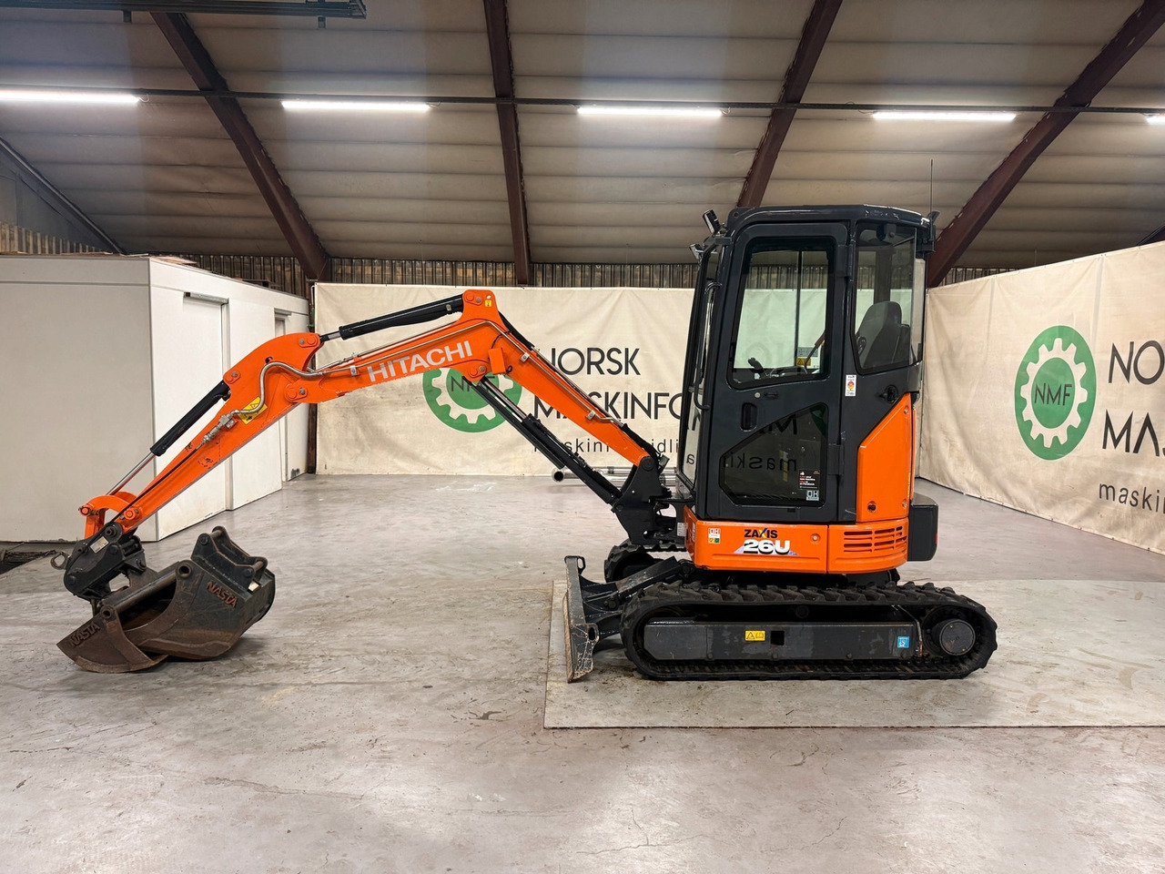 Hitachi ZX26U-6 - Ekskavator mini: gambar 2 Hitachi ZX26U-6 - Ekskavator mini: gambar 2