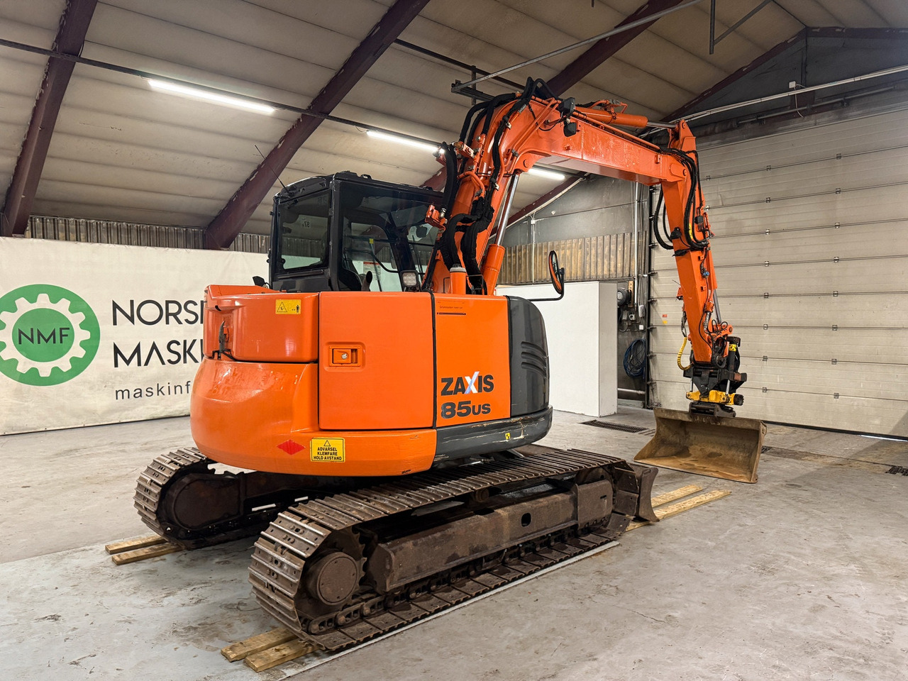 Hitachi ZX85US-5A - Ekskavator perayap: gambar 5 Hitachi ZX85US-5A - Ekskavator perayap: gambar 5