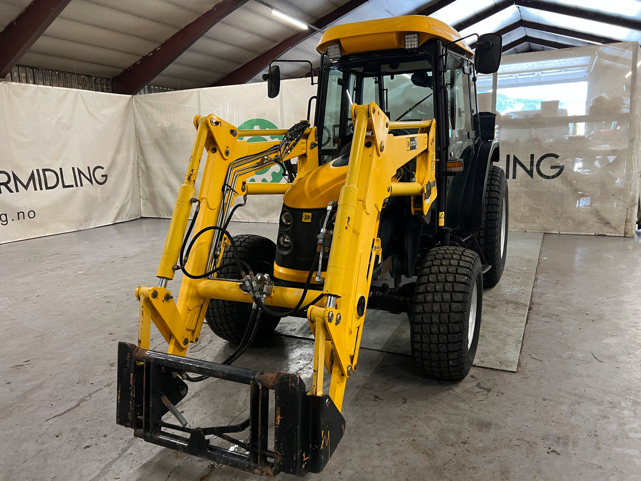 JCB 360 - Traktor: gambar 3 JCB 360 - Traktor: gambar 3