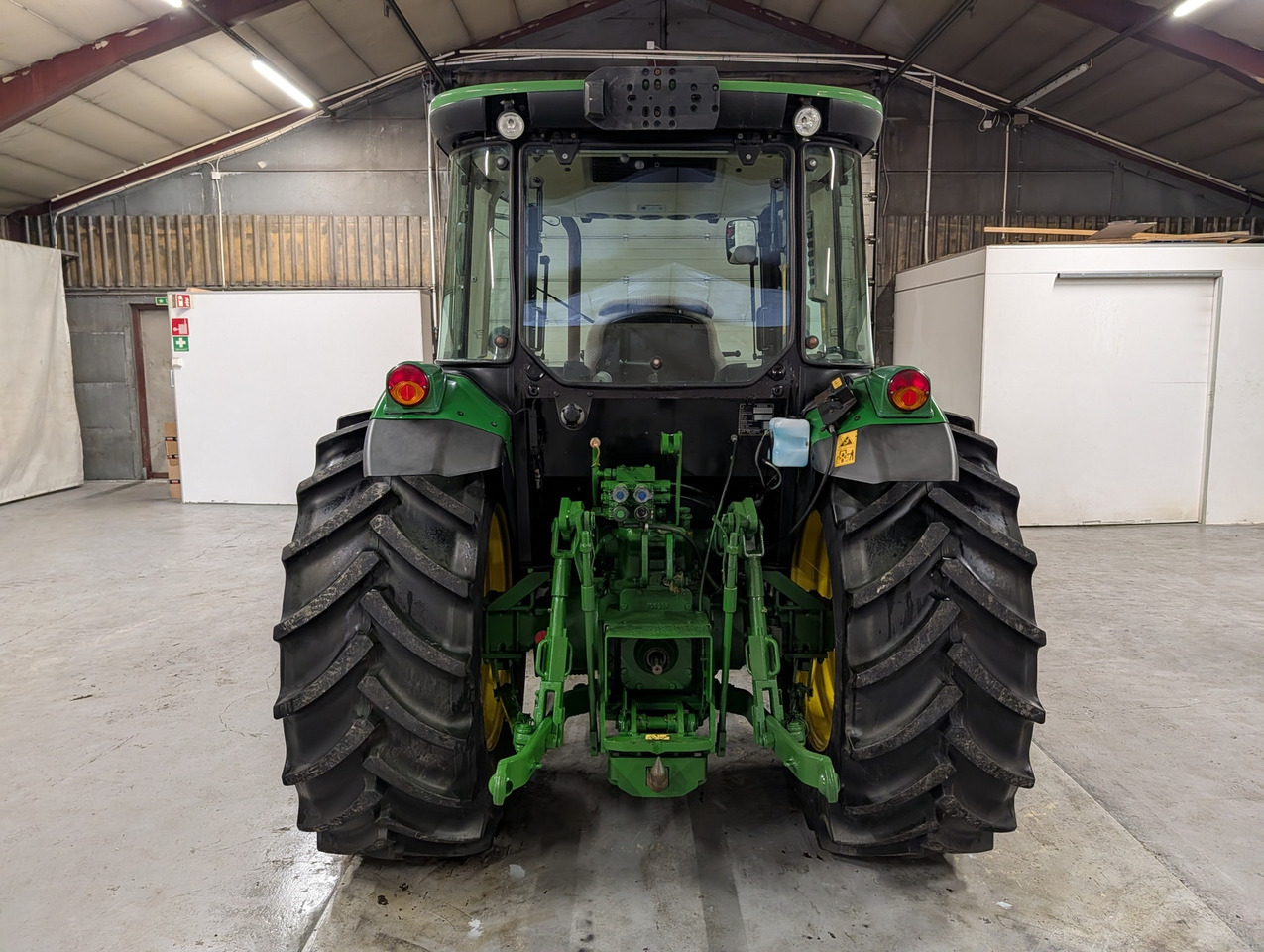 John Deere 5090G - Traktor: gambar 4 John Deere 5090G - Traktor: gambar 4