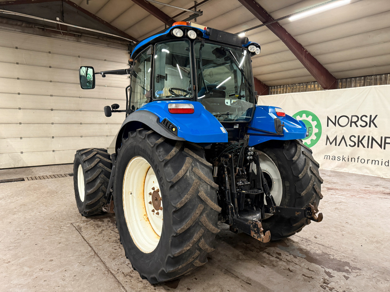 New Holland T5.115 EC - Traktor: gambar 3 New Holland T5.115 EC - Traktor: gambar 3