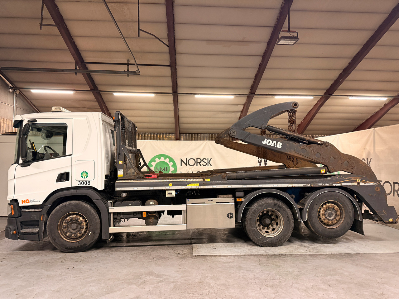 Scania P410 - Truk skip loader: gambar 2 Scania P410 - Truk skip loader: gambar 2
