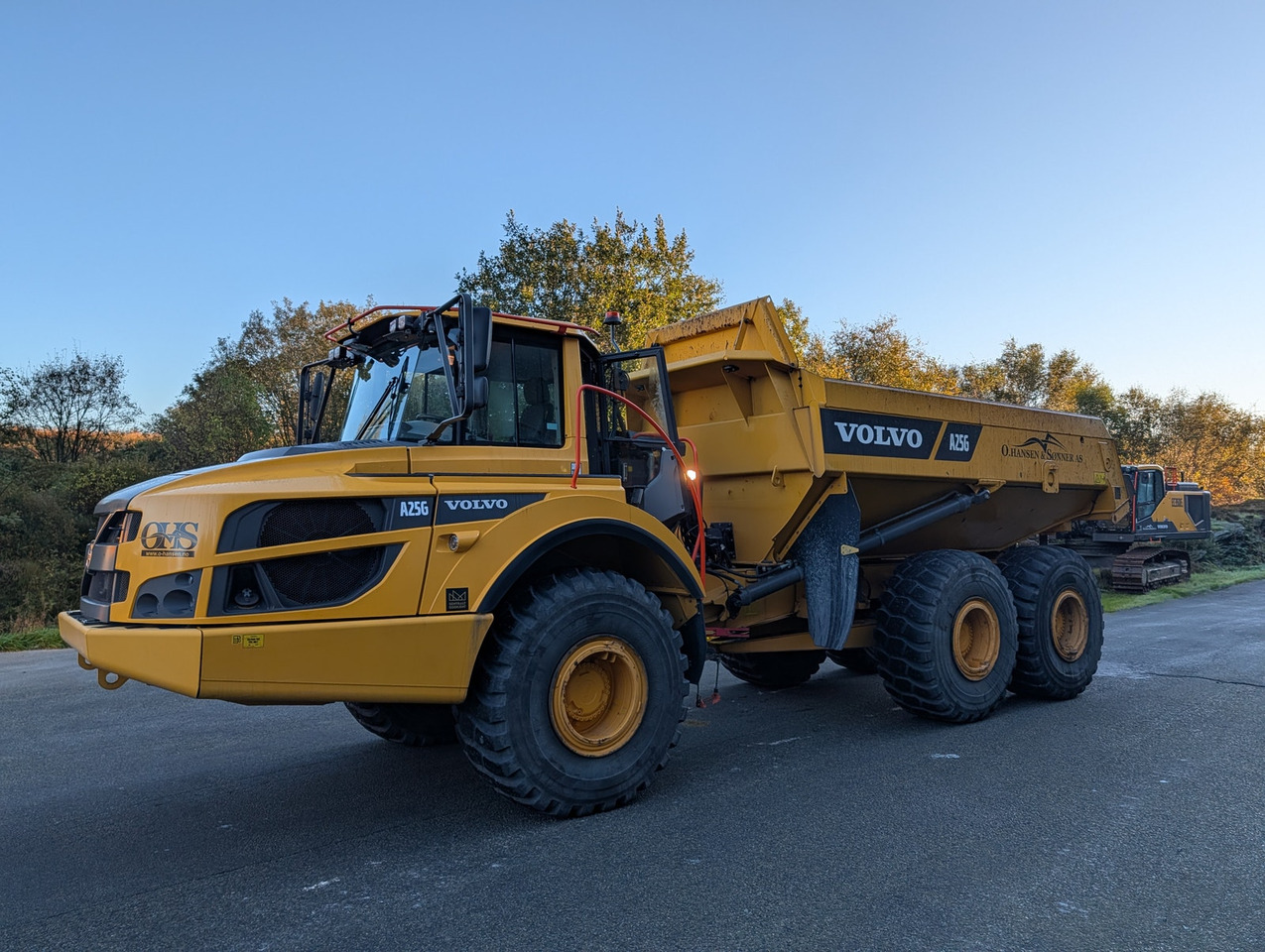 Volvo A25G på hvite skilt - Tempat sampah artikulasi: gambar 2 Volvo A25G på hvite skilt - Tempat sampah artikulasi: gambar 2
