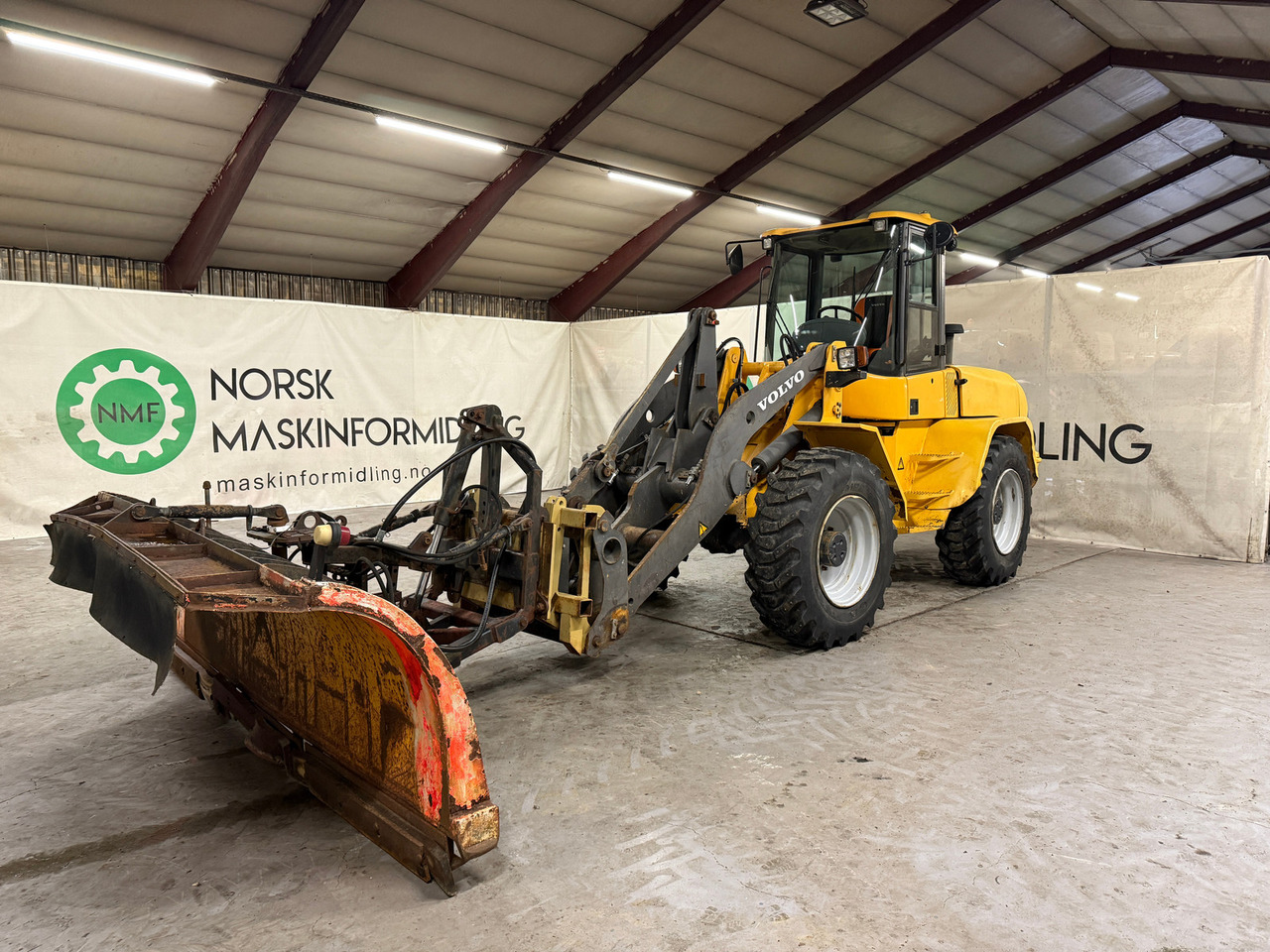 Volvo L40B-TP #Skuffe og Skjær #Kun 3458 timer - Wheel loader: gambar 1 Volvo L40B-TP #Skuffe og Skjær #Kun 3458 timer - Wheel loader: gambar 1