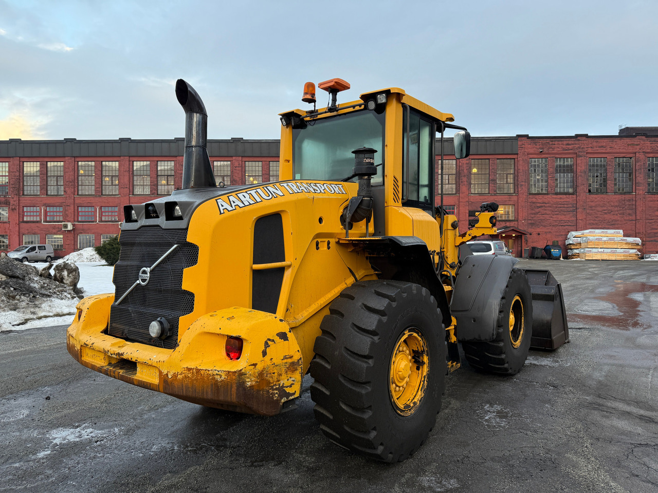 Volvo L70G - Wheel loader: gambar 5 Volvo L70G - Wheel loader: gambar 5