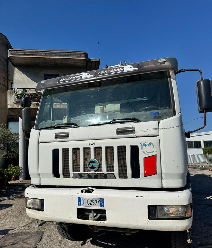 BETONPOMPA ASTRA HD84.38 - Truk pompa mixer: gambar 3 BETONPOMPA ASTRA HD84.38 - Truk pompa mixer: gambar 3