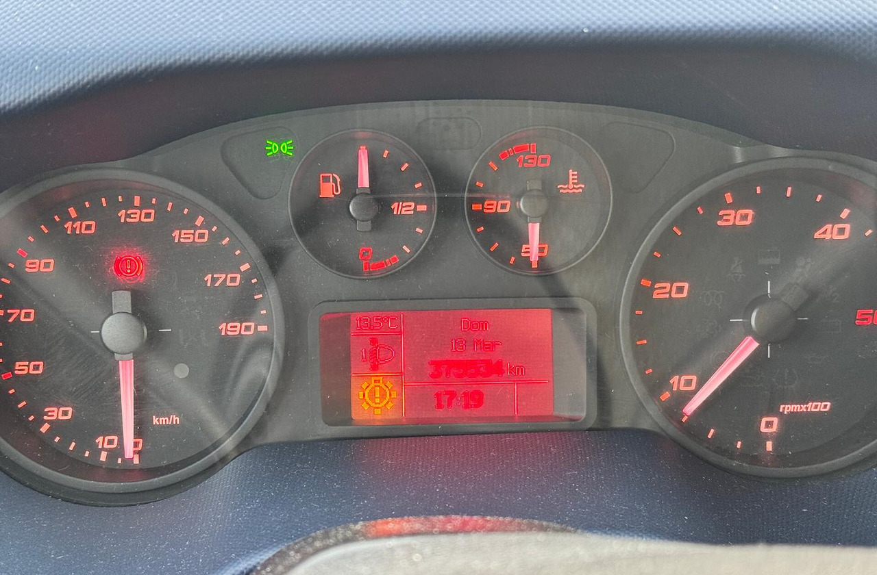 IVECO DAILY 35S16 - FRIGO - 2019 - Van berpendingin: gambar 5 IVECO DAILY 35S16 - FRIGO - 2019 - Van berpendingin: gambar 5