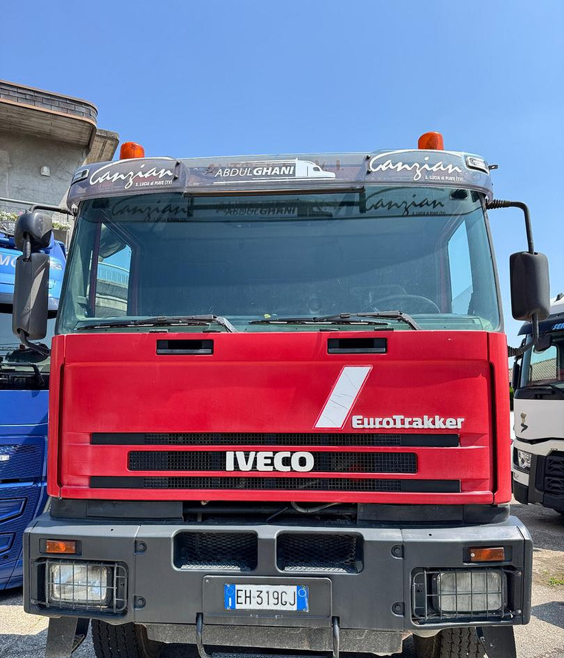 IVECO TRAKKER 420 - 8X4 - Truk jungkit: gambar 3 IVECO TRAKKER 420 - 8X4 - Truk jungkit: gambar 3