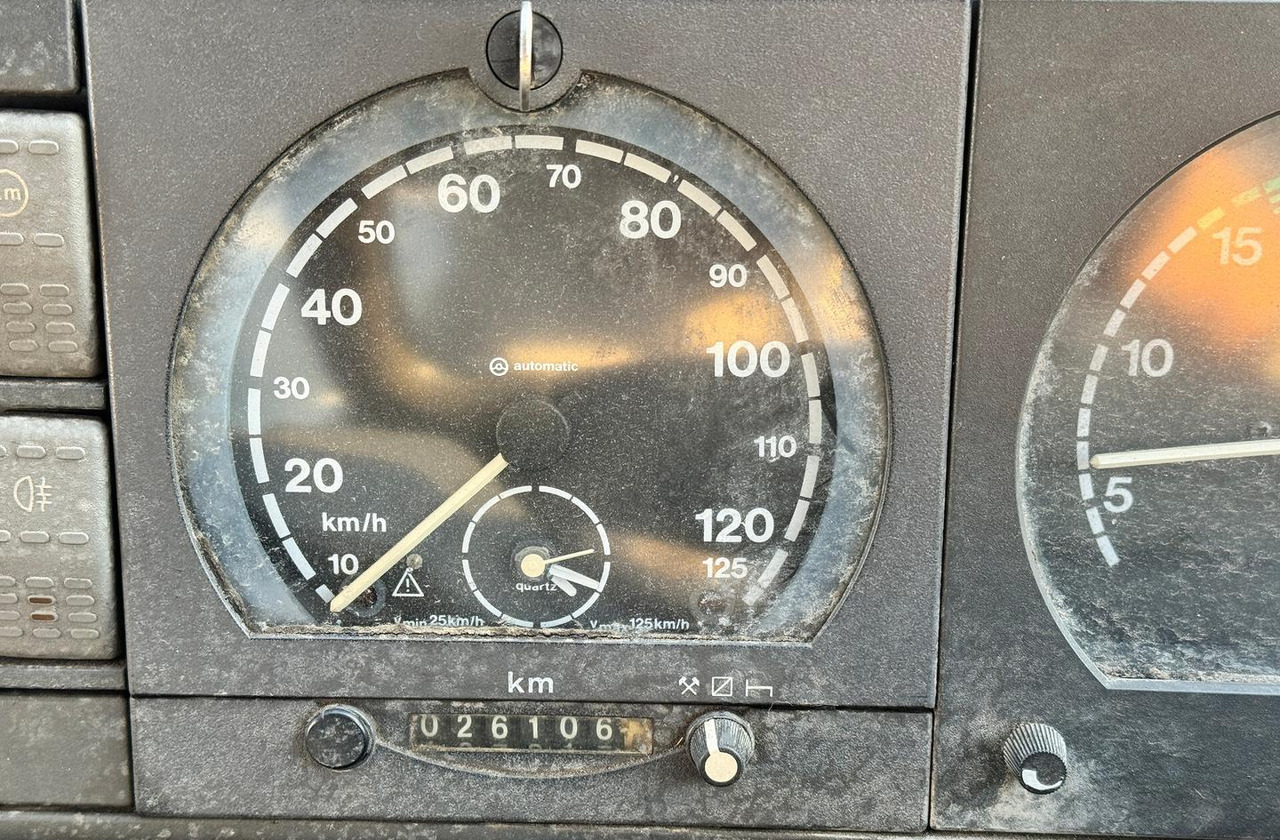 Penyapu jalan Iveco EuroCargo 150E18 spazzatrice: gambar 8