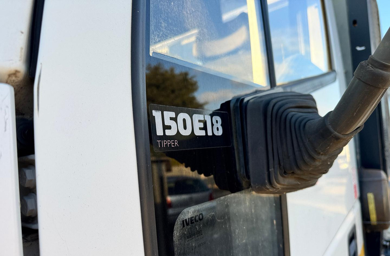 Penyapu jalan Iveco EuroCargo 150E18 spazzatrice: gambar 12