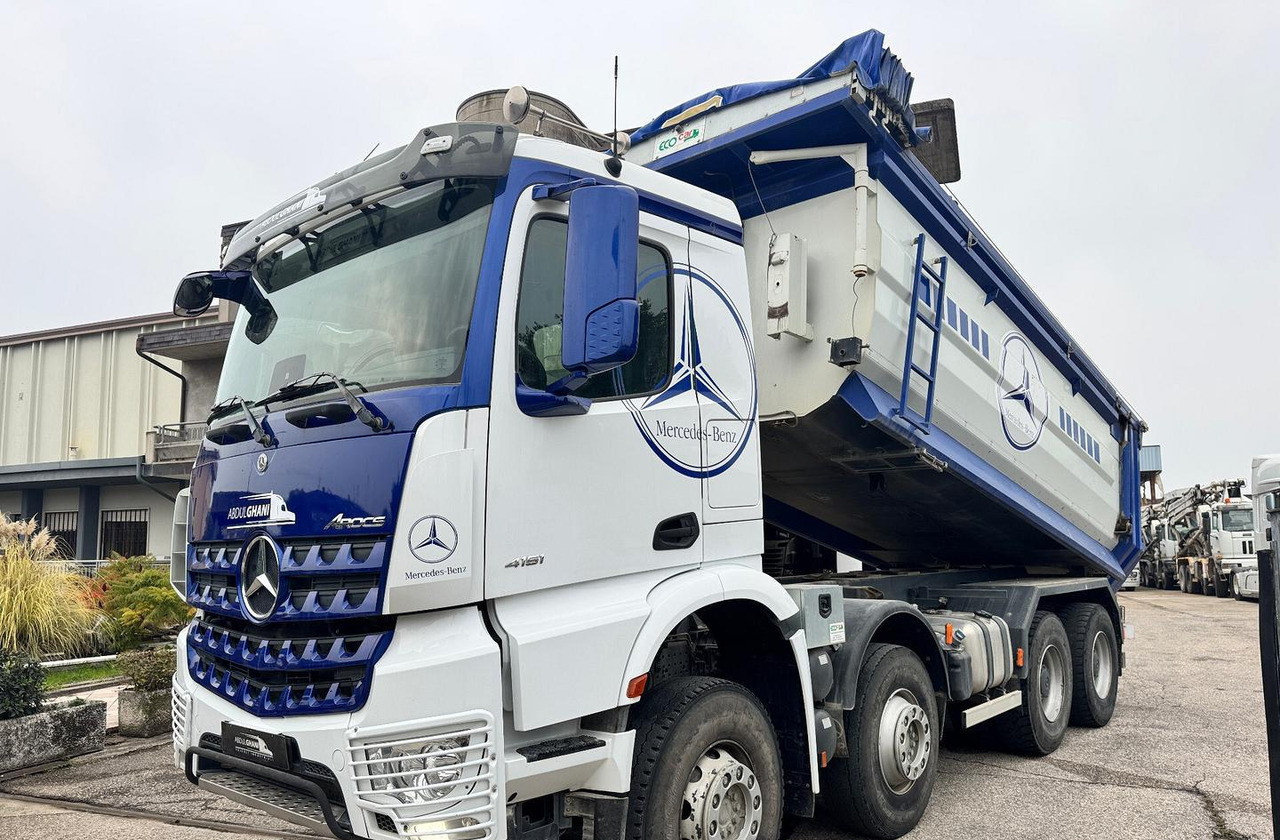 MERCEDES AROCS 4151 (8X4) RIB - Truk jungkit: gambar 4 MERCEDES AROCS 4151 (8X4) RIB - Truk jungkit: gambar 4
