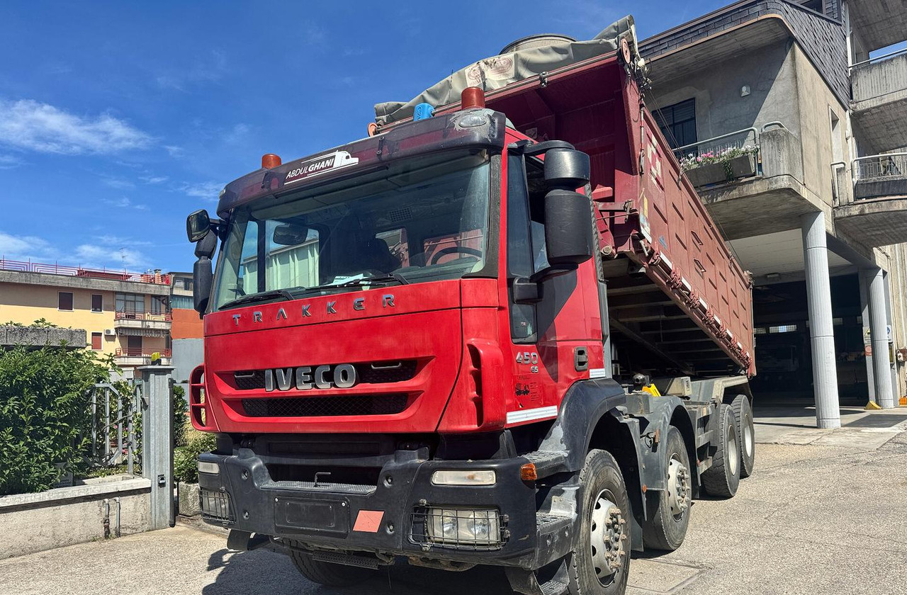 Ribaltabile Iveco Trakker 450 8X4 - Truk jungkit: gambar 1 Ribaltabile Iveco Trakker 450 8X4 - Truk jungkit: gambar 1