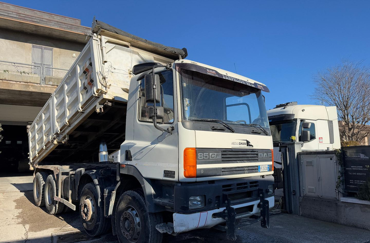Ribaltabile daf 85cf 430 / anno 1999 - Truk jungkit: gambar 2 Ribaltabile daf 85cf 430 / anno 1999 - Truk jungkit: gambar 2