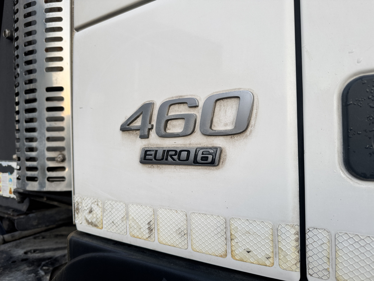 Truk jungkit VOLVO FMX 460: gambar 9