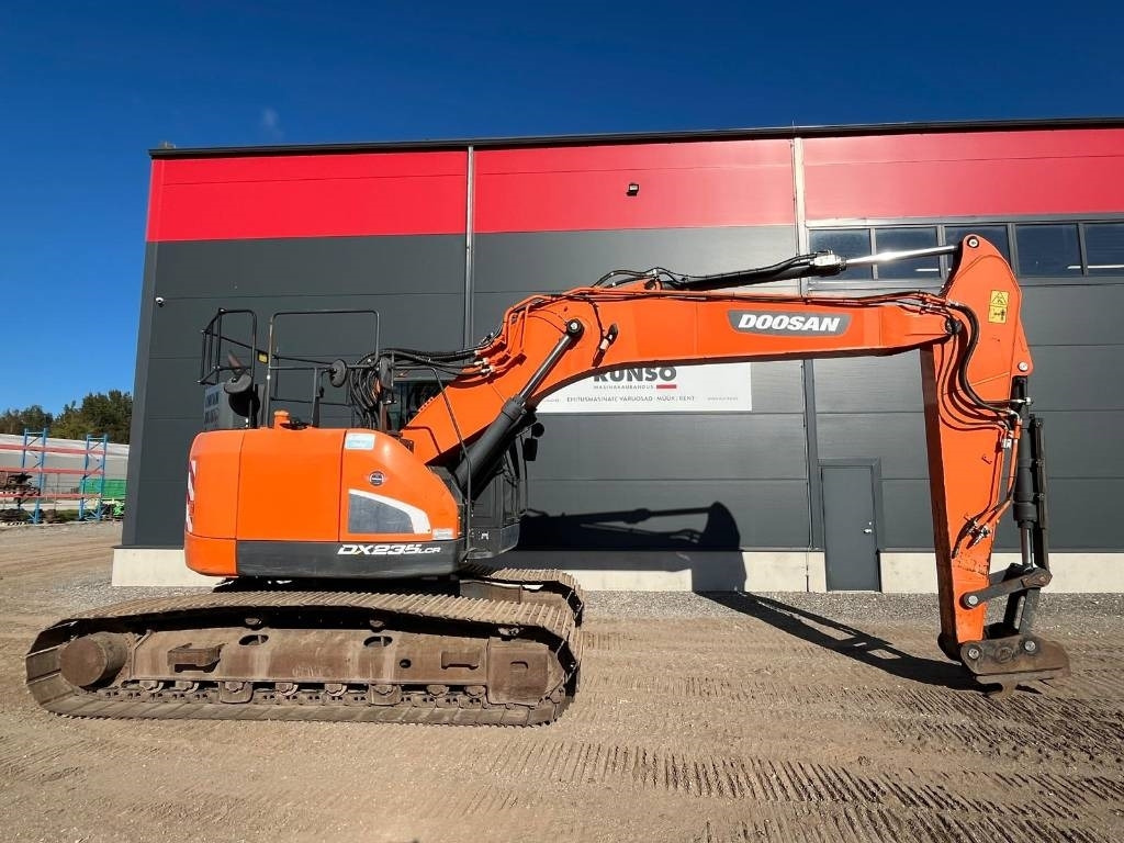 Doosan DX 235 LCR-5 - Ekskavator perayap: gambar 5 Doosan DX 235 LCR-5 - Ekskavator perayap: gambar 5
