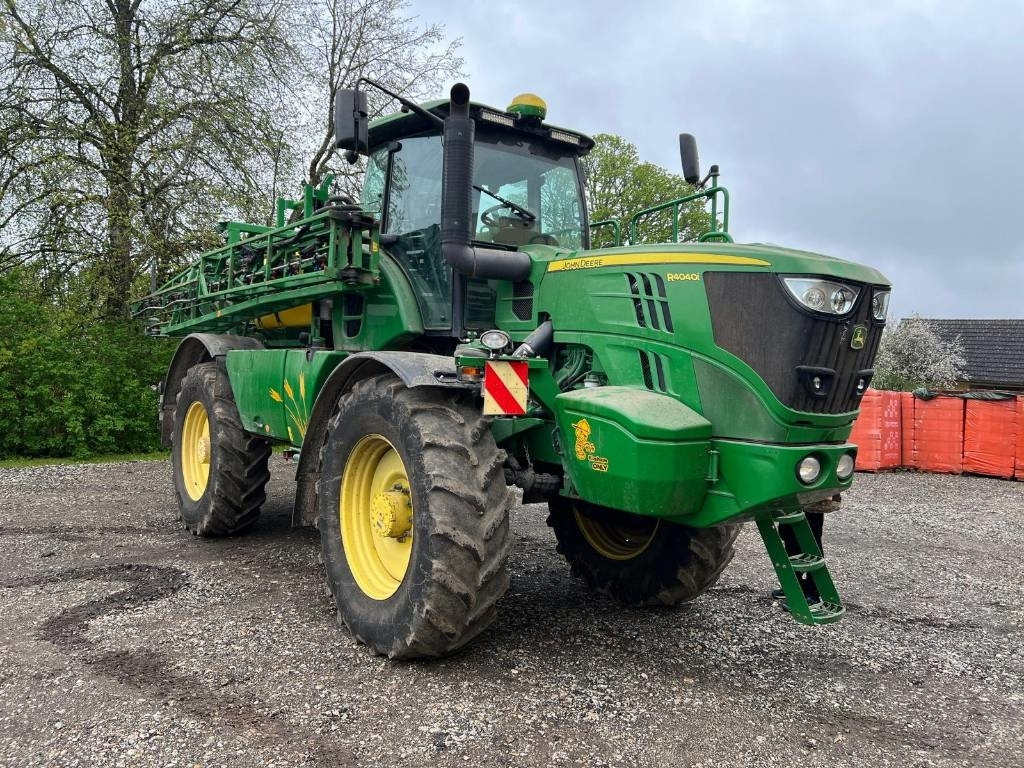 John Deere R4040i - Penyemprot self-propelled: gambar 2 John Deere R4040i - Penyemprot self-propelled: gambar 2