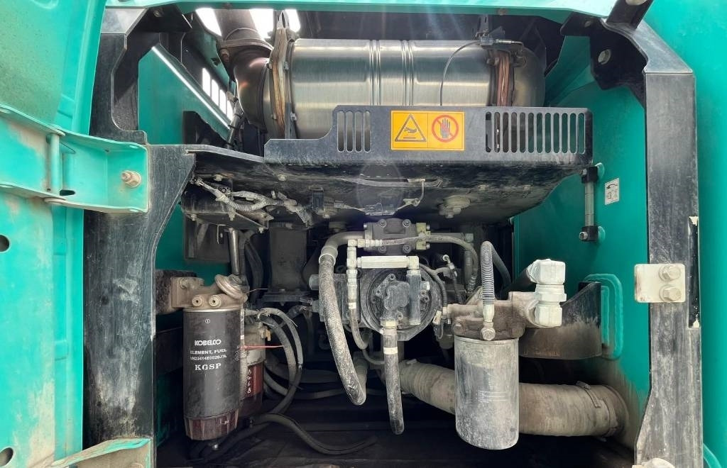 Ekskavator perayap Kobelco SK300LC-10: gambar 10